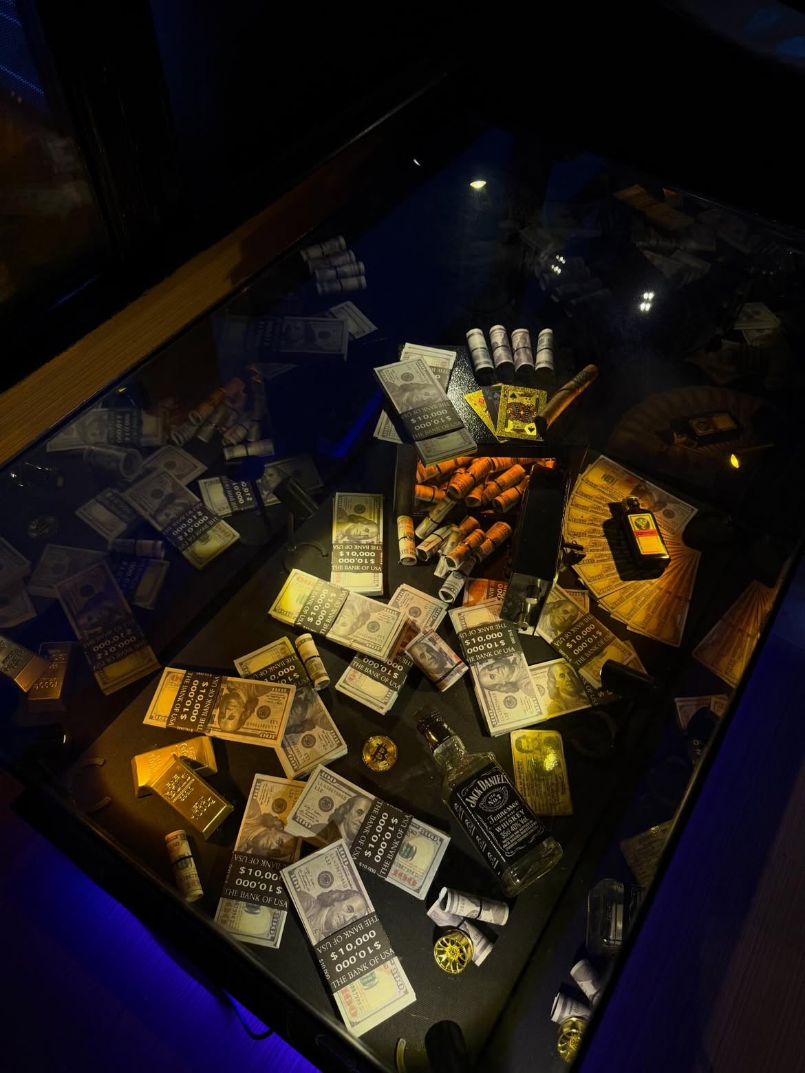 Millionaire Table — Signature Edition